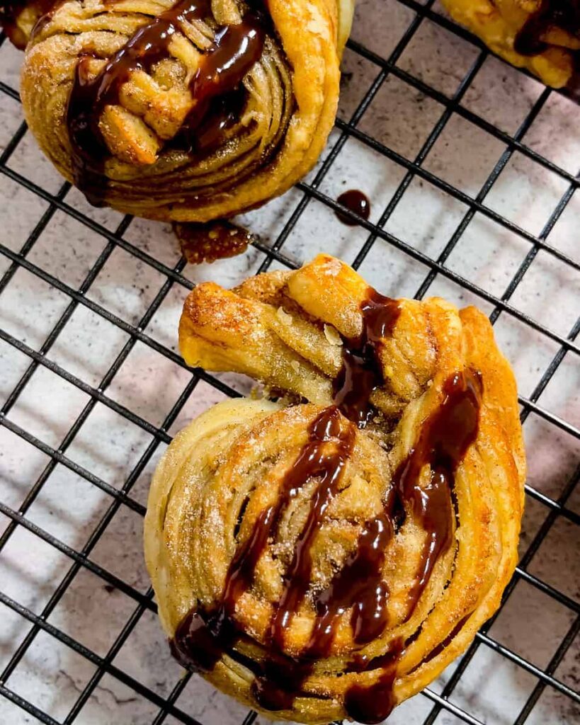 puff pastry cinnamon rolls