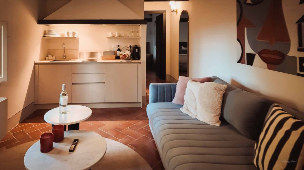 travel - hng by gurleen