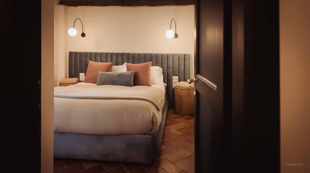 travel - hng by gurleen